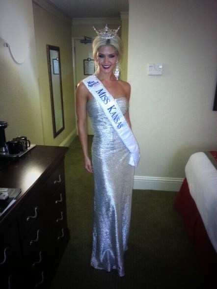 Miss Kansas Theresa Vail