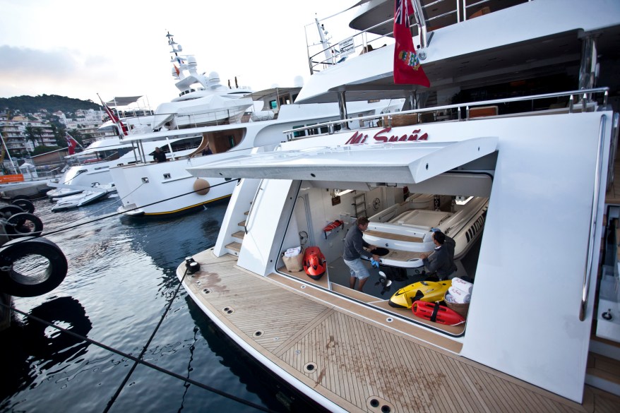 Mi Sueno, a 190-foot super yacht