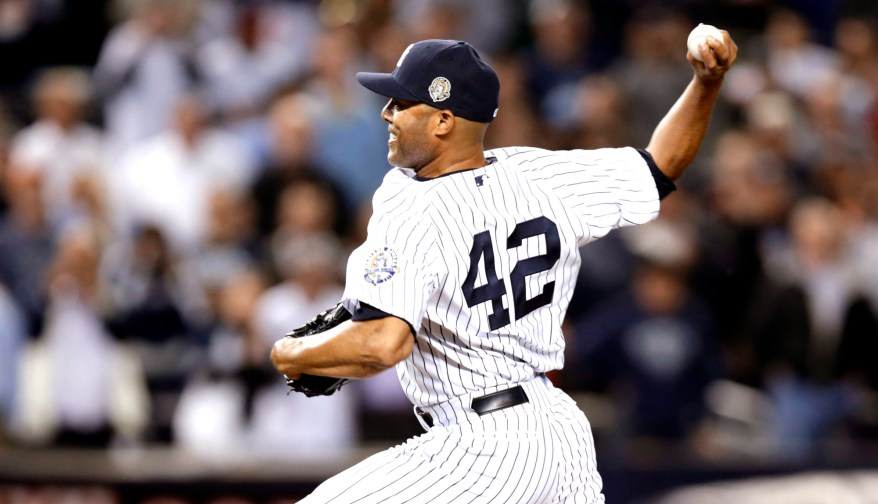 Mariano Rivera throws a pitch