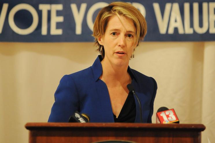 New York gubernatorial candidate Zephyr Teachout said only Gov. Cuomo has the dough to launch an effort to get her off the ballot.