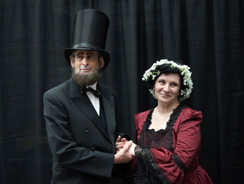 Fans cosplay as Abraham Lincoln and Mary Todd Lincoln.