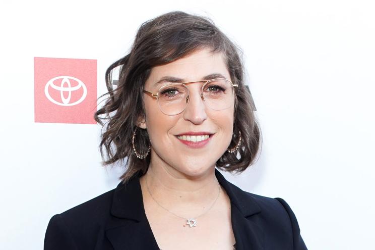 Mayim Bialik, known for her role as Amy in "The Big Bang Theory," will make her directing debut on comedy-drama "As Sick As They Made Us" featuring Dustin Hoffman, Candice Bergen, Olivia Thirlby and fellow "Big Bang" cast member Simon Helberg.