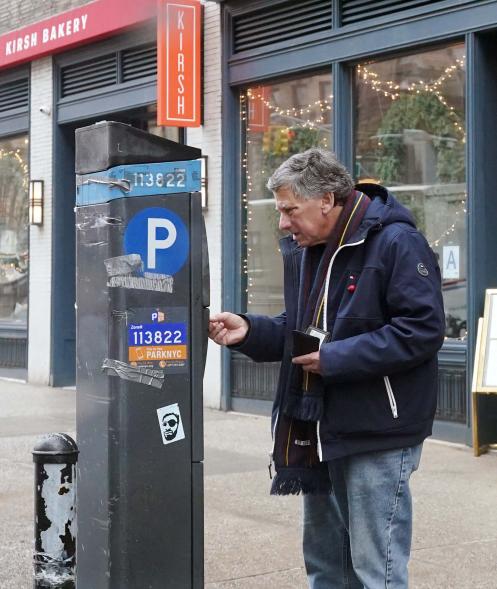 City parking meters won't read credit cards due to Y2K-like glitch