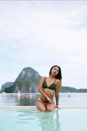 Stephanie shared photos of herself in a bikini to clap back against a study which claimed that doctors who wear swimsuits are unprofessional.