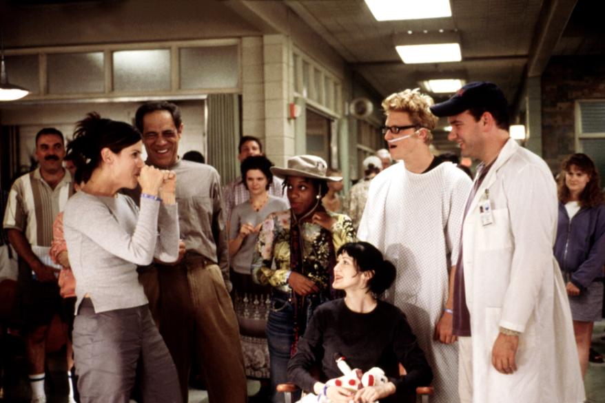 Sandra Bullock, Reni Santoni, Marianne Jean-Baptiste, Azura Skye, Alan Tudyk, Mike O'Malley in 2000's "28 Days."