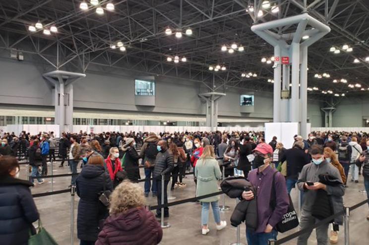 Lines at Javits Center for COVID vaccine.