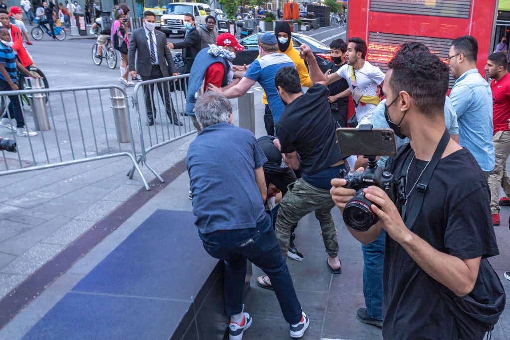 Pro-Palestinian protesters face off with a group of Israel supporters in NYC amid a rise in anti-Semitic attacks.