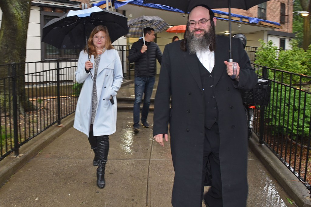 Mayoral Candidate Kathryn Garcia visiting the Williams Plaza NYCHA