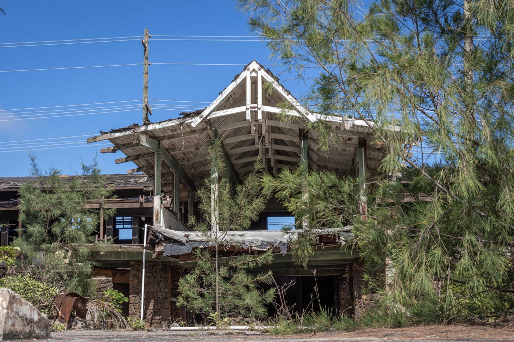 In 2016, Honolulu developers GreeneWaters LLC formed a partnership, Coco Palms Hui LLC, to restore the resort.