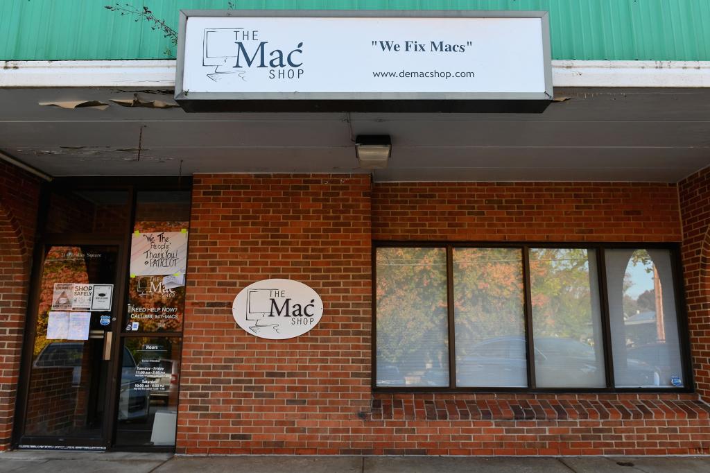 "The Mac Shop" in Wilmington, Delaware.