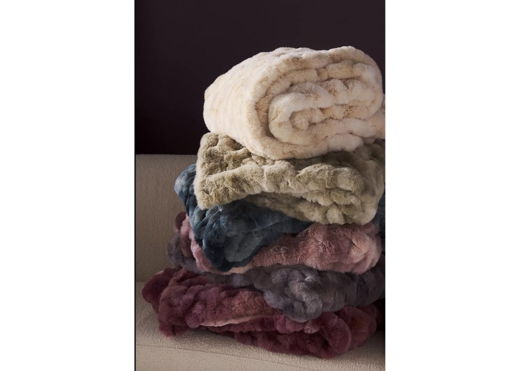 Luxe Dyed Faux Fur Throw Blanket