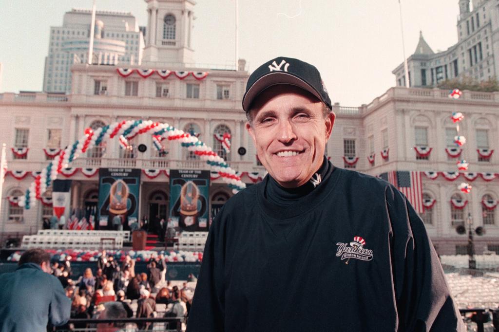 Mayor Rudolph Giuliani the 1999 Yankees championship parade.