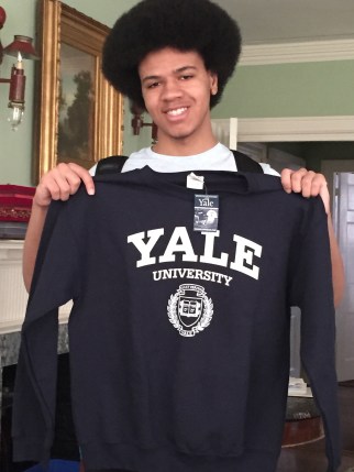 Dante de Blasio displays a Yale University sweatshirt at City Hall, Wednesday, April 29, 2015