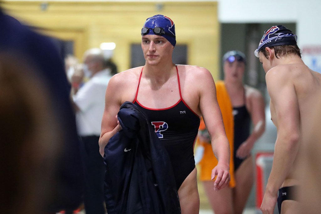 Lia Thomas of the Pennsylvania Quakers after winning the 500 meter freestyle event 