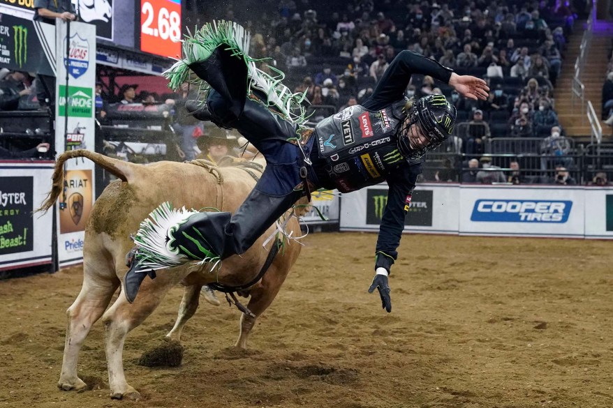 BULL RIDING-USA