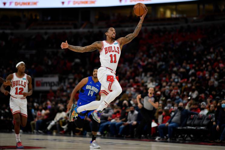 DeMar DeRozan #11 of the Chicago Bulls leaps to catch a pass