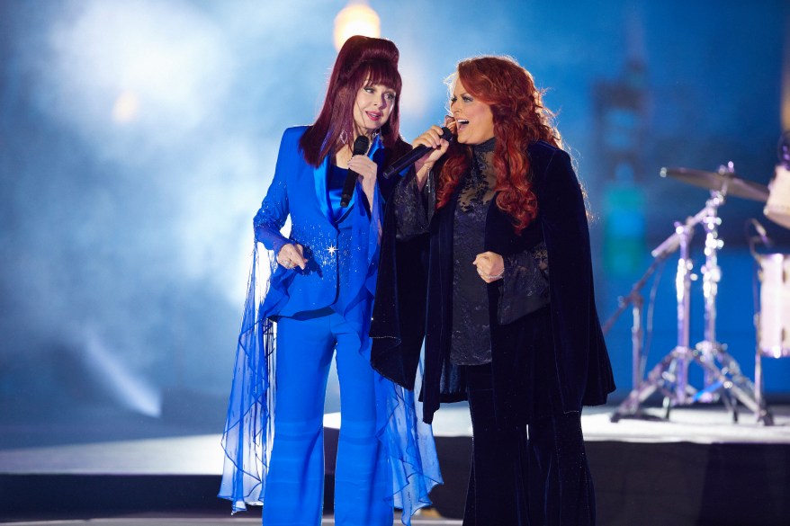 The Judds performing