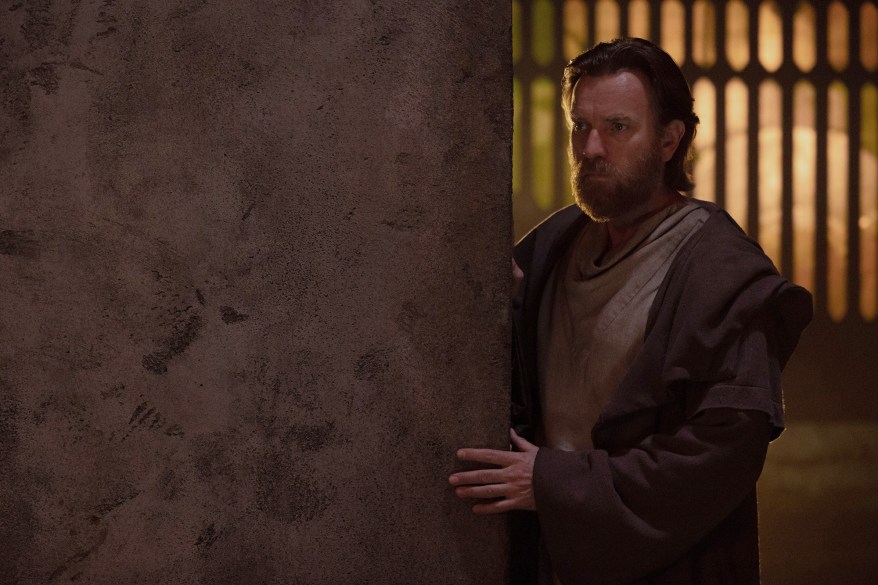 Ewan McGregor will reprise his role as Obi-Wan Kenobi in a series starting later this month.