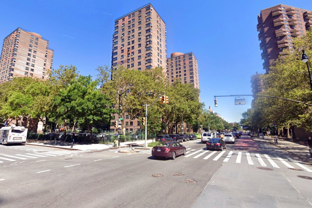 An outside view of the apartment on 106th Street and 1st Avenue in Manhattan Niou used to live in.