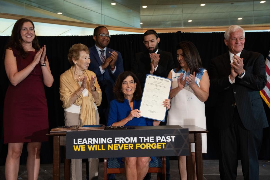 Gov. Kathy Hochul