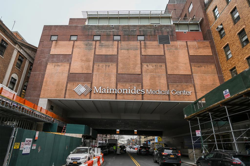 A group of southern Brooklyn community leaders co-signed a letter supporting Maimonides hospital's leadership.