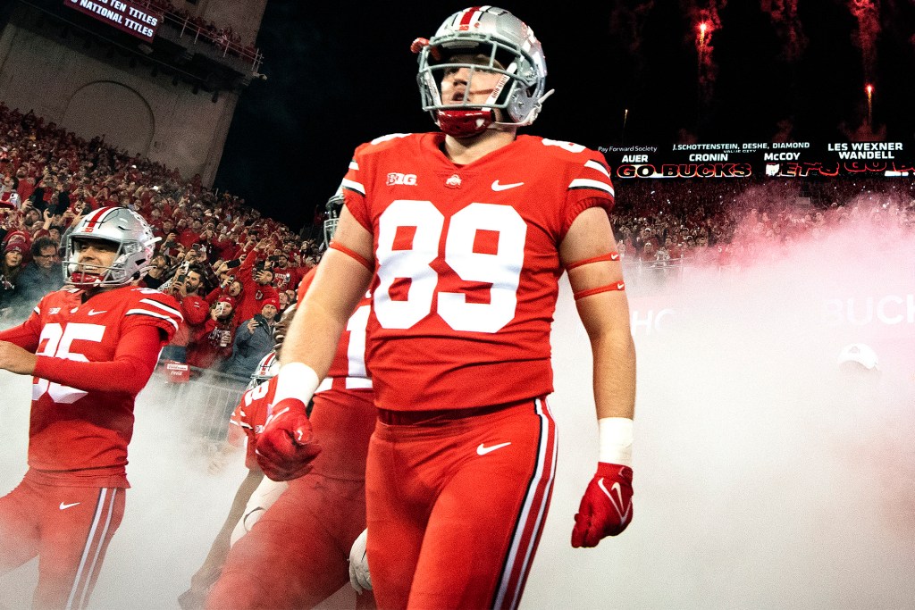 Zak Herbstreit (89) walks onto the field in Oct. 2021.