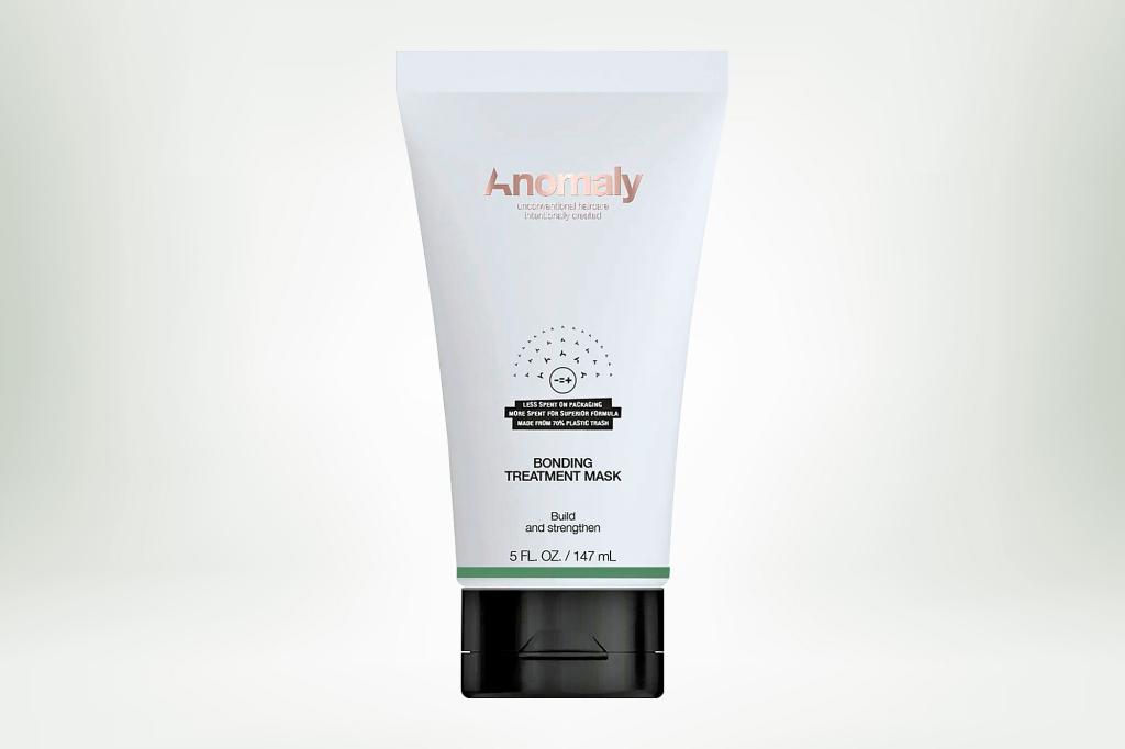 Close up of Anomaly Bonding Treatment Mask