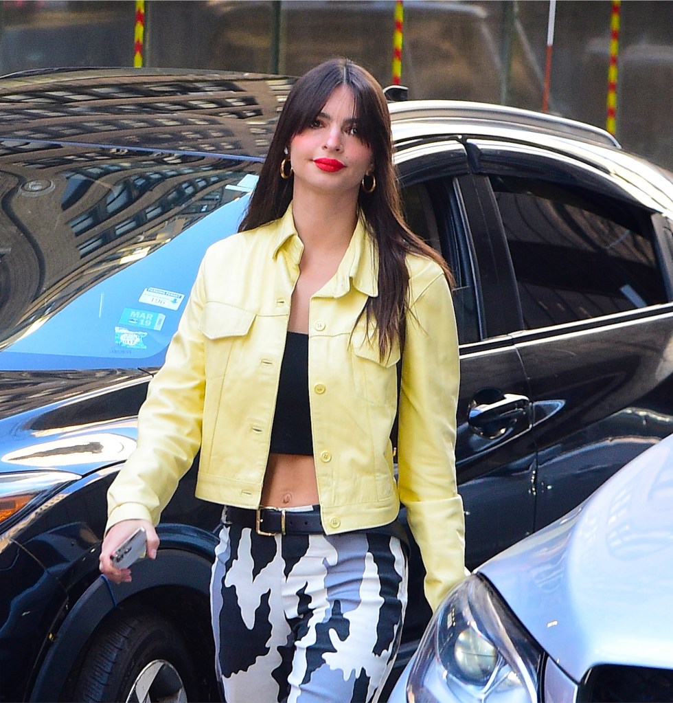 NEW YORK, NY - NOVEMBER 02: Emily Ratajkowski is seen in midtown on November 2, 2022 in New York City. (Photo by Raymond Hall/GC Images)