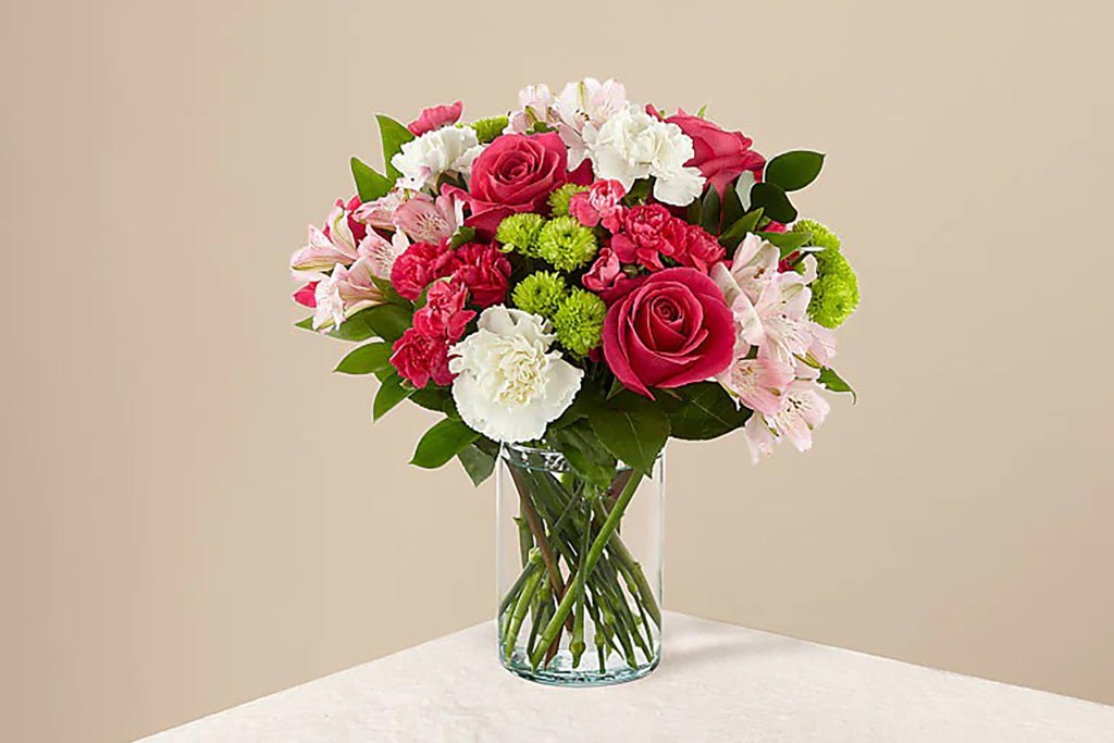 A bouquet of pink flowers