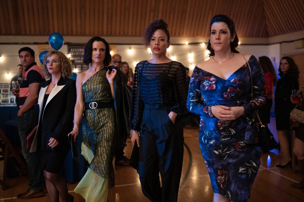 Christina Ricci as Misty, Juliette Lewis as Natalie, Tawny Cypress as Taissa and Melanie Lynskey as Shauna in YELLOWJACKETS, âSic Transit Gloria Mundiâ.