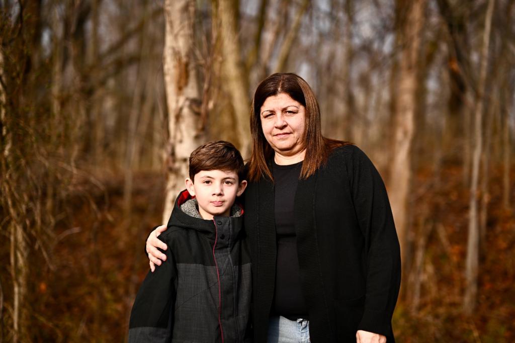 A picture of Veronica Gill and Ryan Gill.