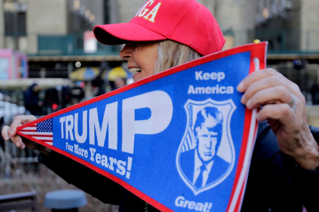 Protesters outside of Manhattan Courthourses.