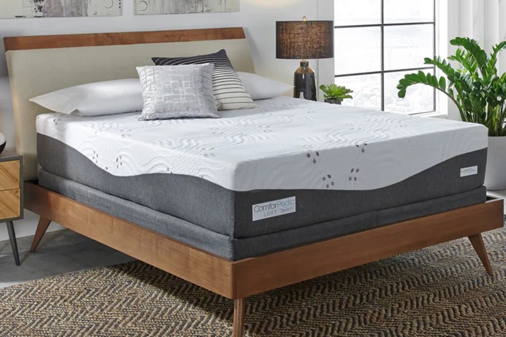 ComforPedic Loft from Beautyrest 14'' Firm Gel Memory Foam Mattress