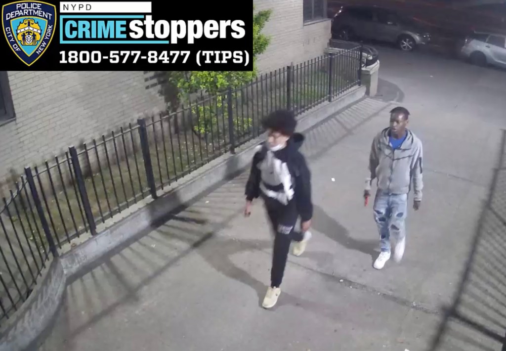 Two other suspects in the Bronx subway robbery, as captured by a surveillance camera. 