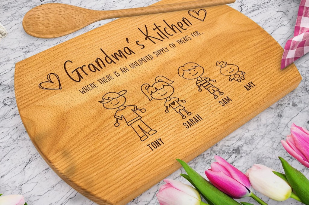 HUNmadeStore Personalised Grandma's Kitchen Wood Cutting Board