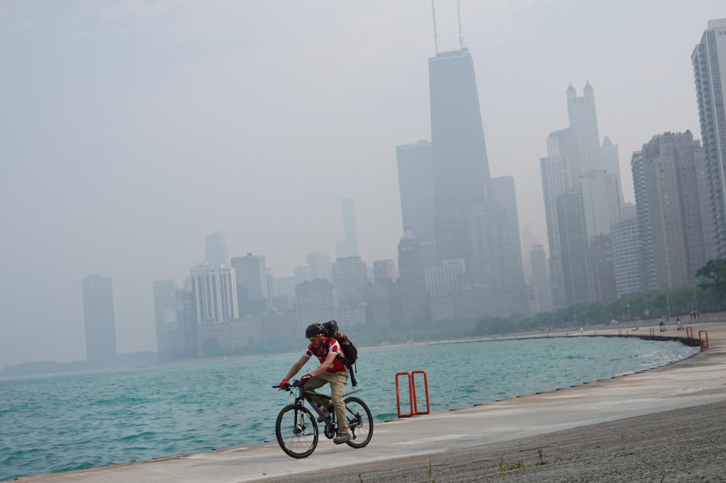 Wildfire smoke clouds the skyline on June 28, 2023 in Chicago, Illinois.