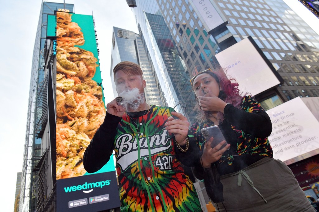 Around 2.7 million New Yorkers use marijuana at least once a month. 