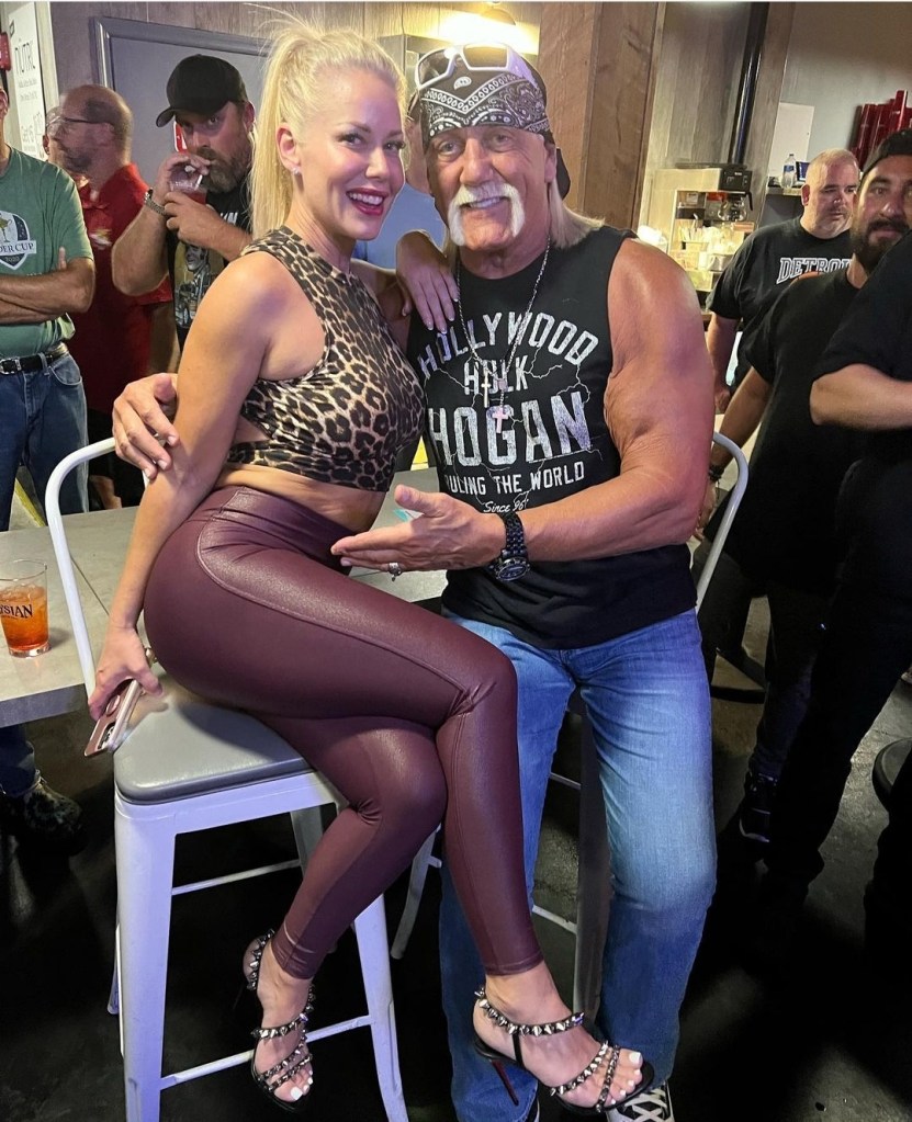 The former six-time WWE champion said that Nova urged Hogan to call his soon-to-be wife after they first met when Hogan treated everyone to drinks.