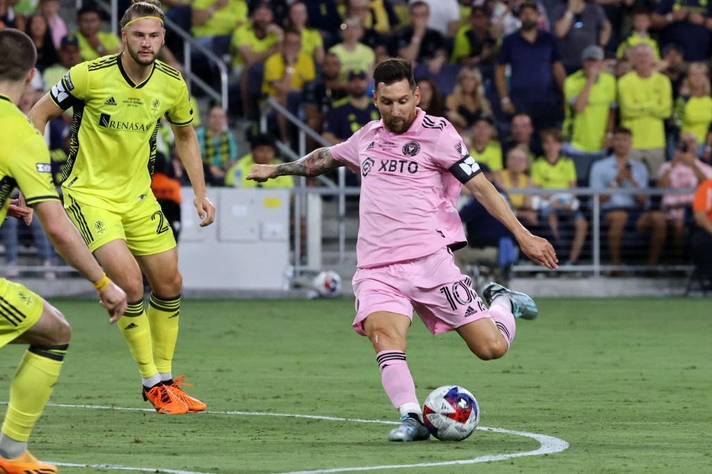 Lionel Messi scored a goal during the first half of Inter Miami's victory.