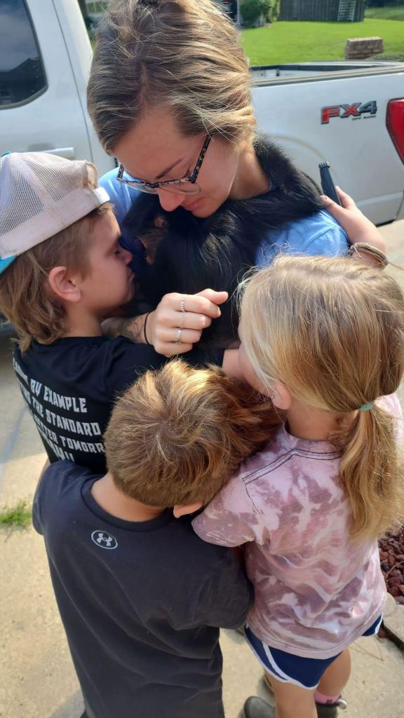 Cuevas family reunited with pet spider monkey