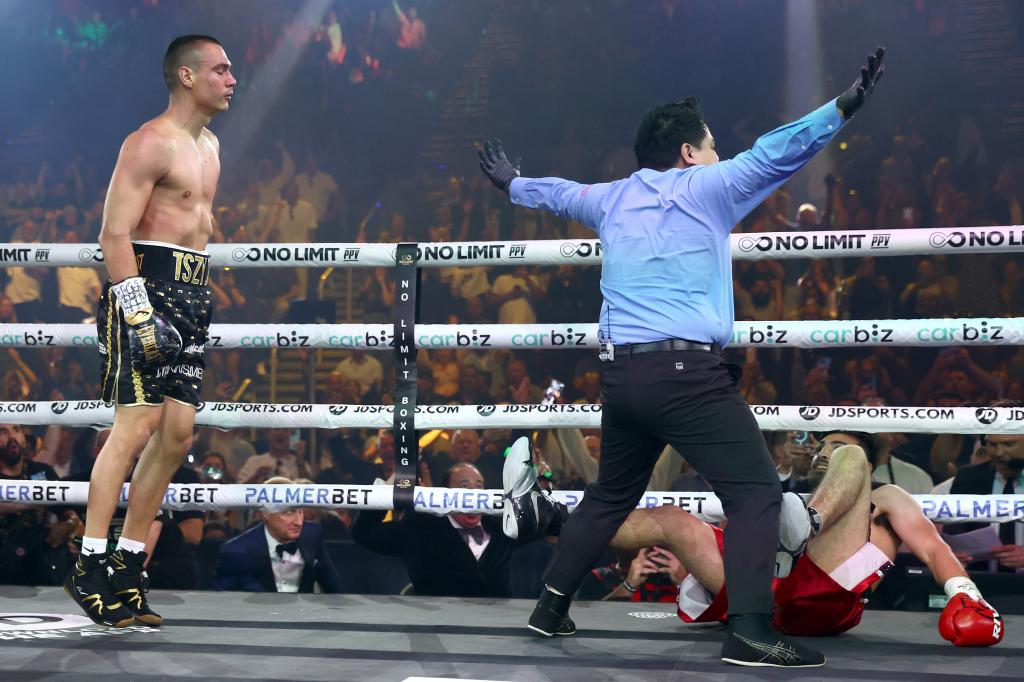 Tim Tszyu (L.) knocks out Carlos Ocampo during his last bout on June 18, 2023. 