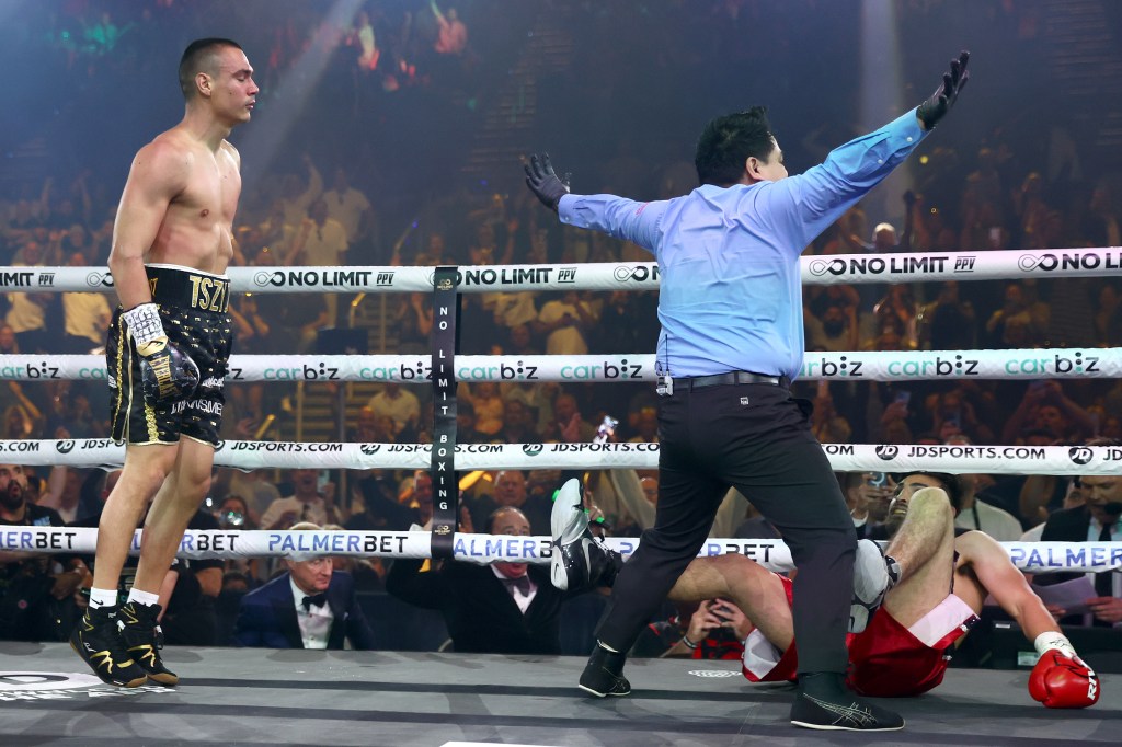 Tim Tszyu (L.) knocks out Carlos Ocampo during his last bout on June 18, 2023. 