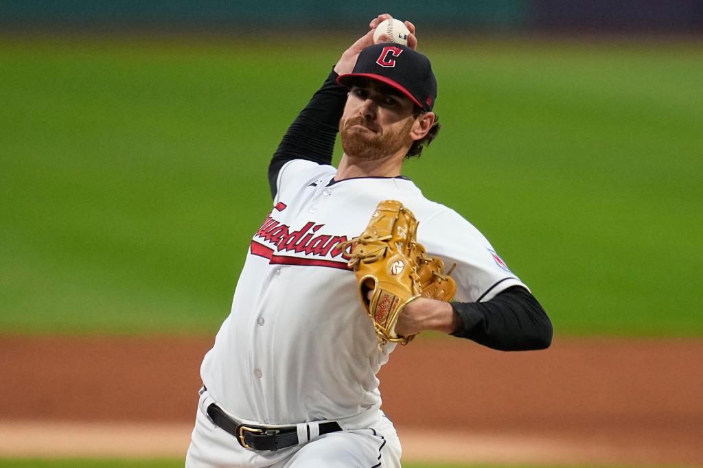 Shane Bieber pitches for the Guardians.