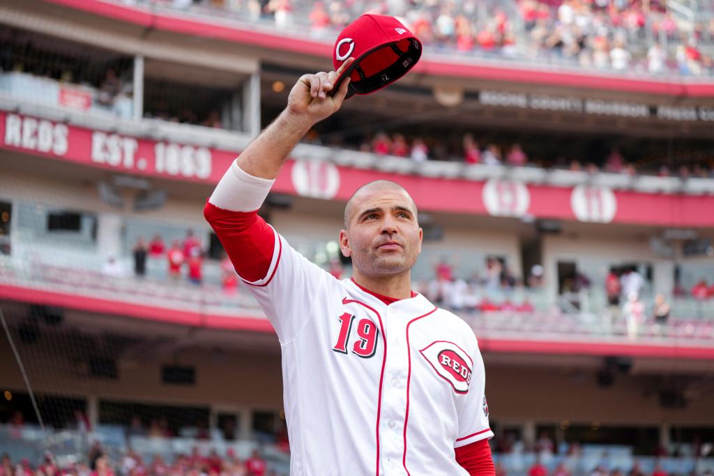 The Reds' Joey Votto acknowledges the crowd in Cincinnati.