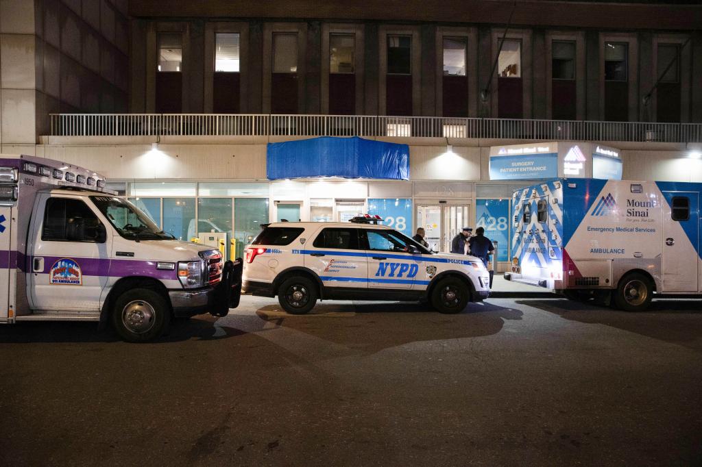 Police are seen mobilizing outside the Mt. Sinai Hospital on 59 St. in Manhattan, Monday, October 9, 2023, where a prisoner escaped from custody. 