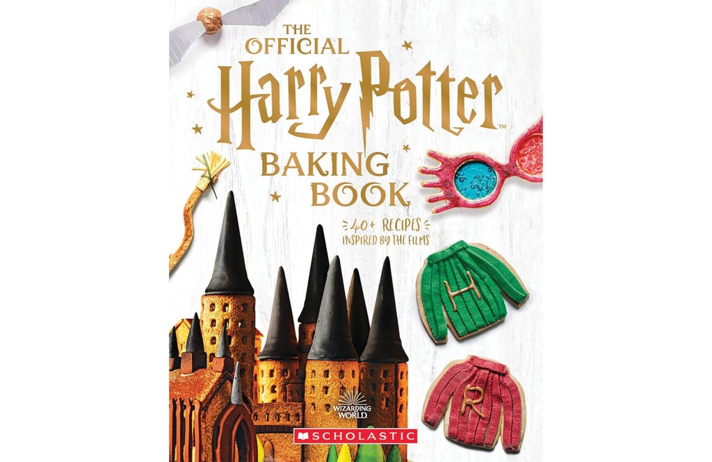 The Official Harry Potter Baking Book: 40+ Recipes Inspired by the Films