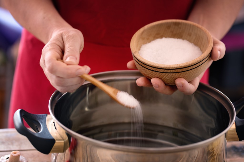 A new study published in the Journal of the American Medical Association suggests that cutting just 1 teaspoon of salt each day could lower blood pressure.
