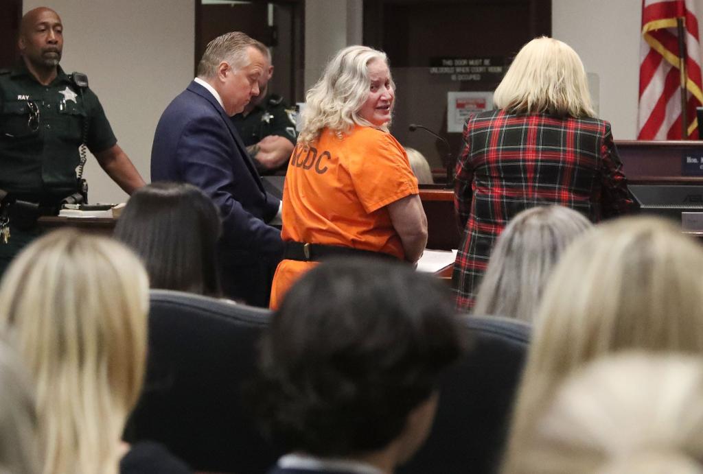 Tammy Sytch looks back at the family members of Julian Lassiter, who she crashed into killing him in March 2022, as she reads a statement, Monday November 27, 2023 during her sentencing i