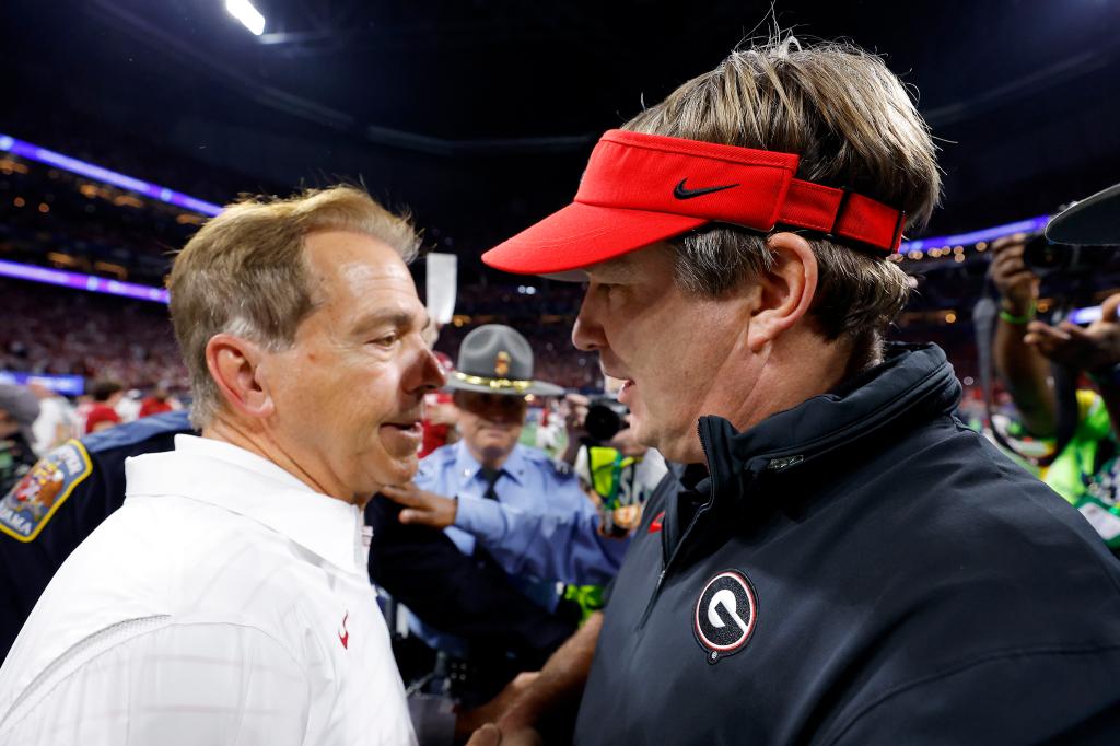 Kirby Smart (right) congratulates Nick Saban after No. 1 Georgia's loss to Alabama.