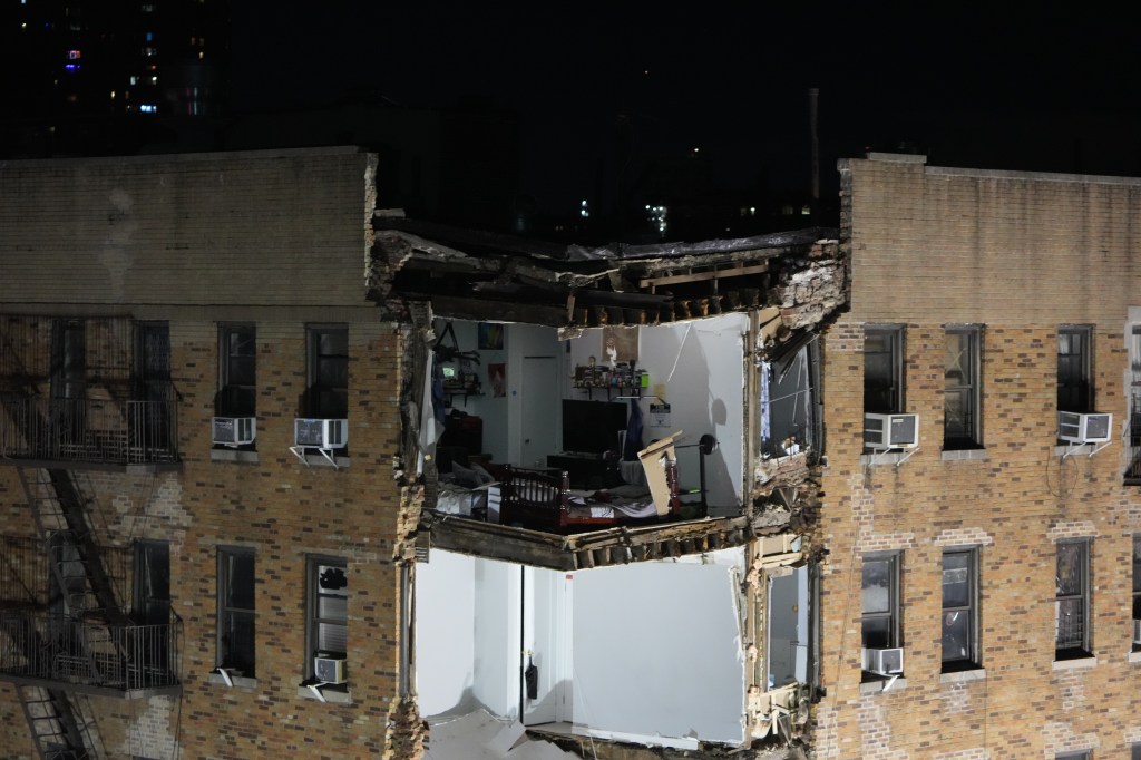 bronx building collapse 